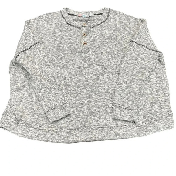 Free People Tops - Free People Beach oversized gray pullover Henley. XS. EUC